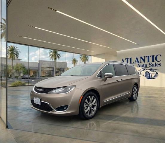 2017 Chrysler Pacifica Limited for sale in Sacramento, CA