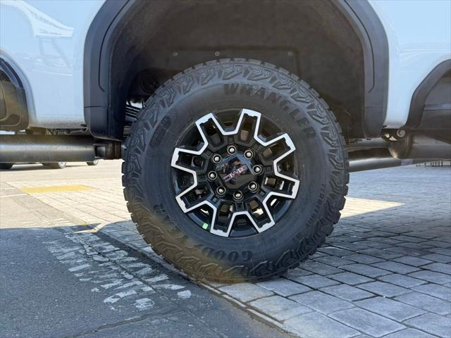 2026 GMC Sierra 2500HD Crew Cab, Standard Bed, AT4X, 4WD