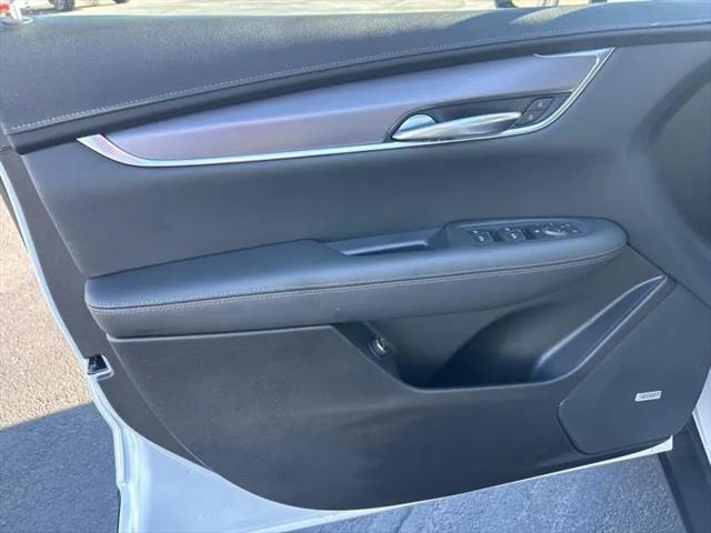 2025 Cadillac XT5 AWD Luxury