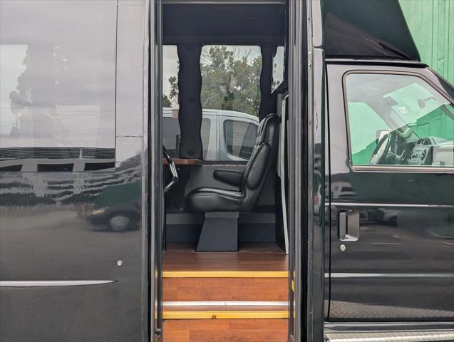 2012 Ford E-350 Cutaway Passenger Bus GAS