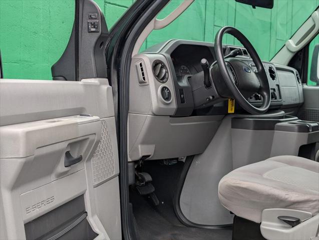 2012 Ford E-350 Cutaway Passenger Bus GAS