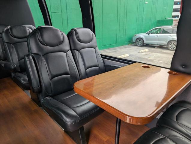 2012 Ford E-350 Cutaway Passenger Bus GAS