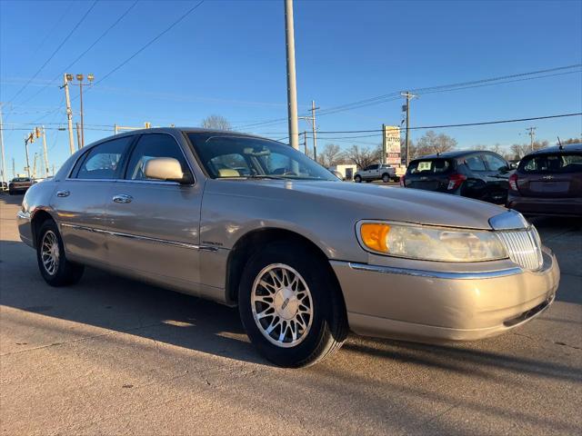 2001 Lincoln Town Car Signature for sale in Tulsa, OK