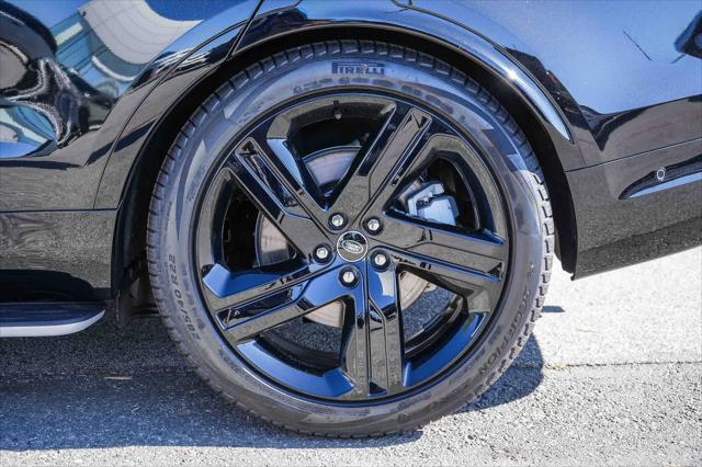 2026 Land Rover Discovery Gemini Edition