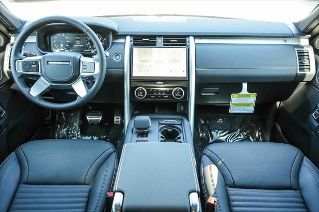 2026 Land Rover Discovery Gemini Edition