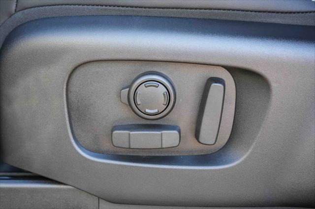 2026 Land Rover Discovery Gemini Edition