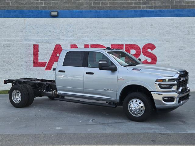 2026 RAM Ram 3500 Chassis Cab RAM 3500 BIG HORN CREW CAB CHASSIS 4X4 60 CA