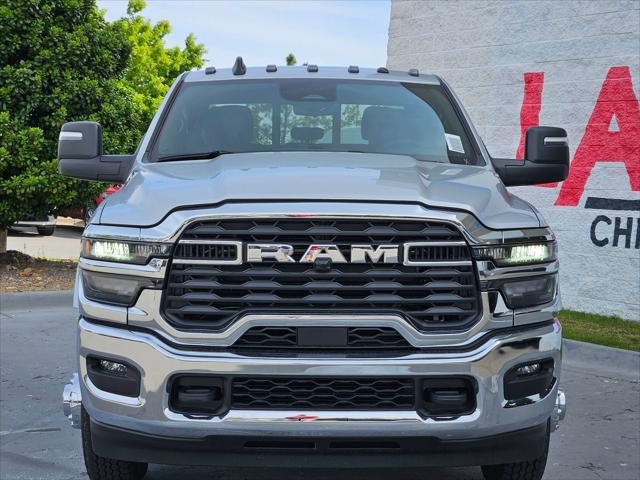 2026 RAM Ram 3500 Chassis Cab RAM 3500 BIG HORN CREW CAB CHASSIS 4X4 60 CA