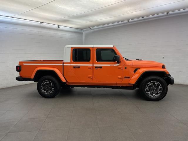 2026 Jeep Gladiator GLADIATOR SAHARA 4X4 2026 Jeep Gladiator GLADIATOR SAHARA 4X4