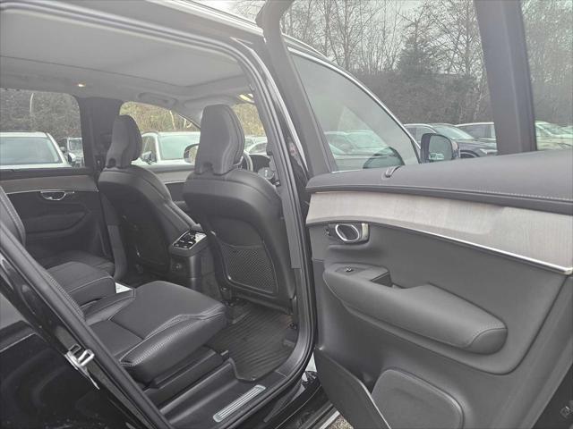 2026 Volvo XC90 Plug-In Hybrid Ultra, T8 AWD, Electric/Gasoline, Bright, 7 Seats