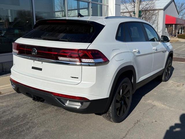 2026 Volkswagen Atlas Cross Sport SE with Technology