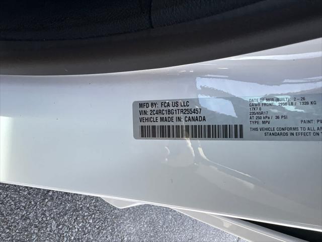 2026 Chrysler Pacifica Select