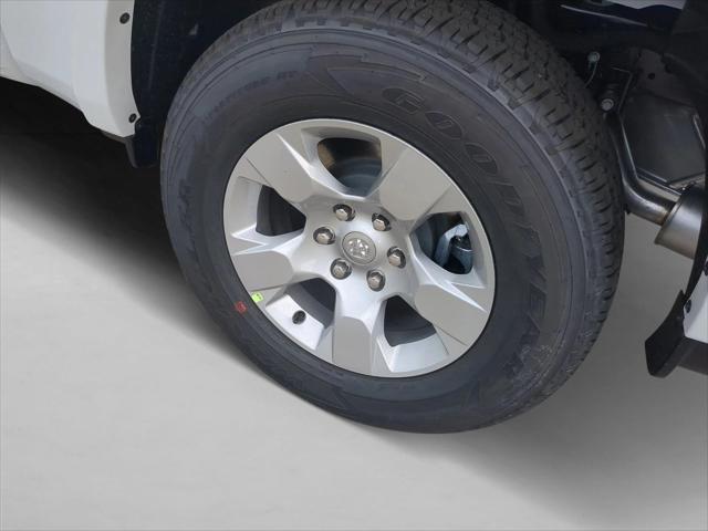 2026 Ram 1500 Lone Star Crew Cab 4x4 57 Box