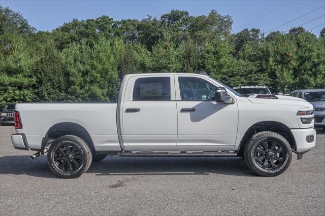 2026 RAM Ram 2500 RAM 2500 BLACK EXPRESS CREW CAB 4X4 64 BOX