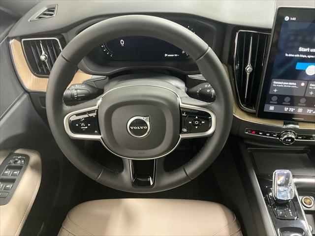 2026 Volvo XC60 B5 Plus