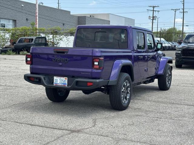 2026 Jeep Gladiator GLADIATOR SAHARA 4X4