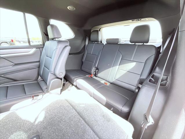2026 GMC Acadia Elevation AWD