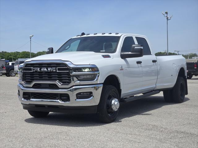 2026 RAM Ram 3500 RAM 3500 TRADESMAN CREW CAB 4X4 8 BOX