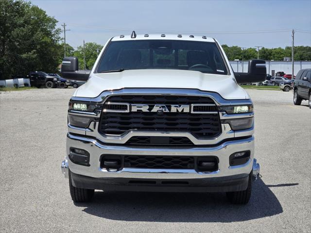 2026 RAM Ram 3500 RAM 3500 TRADESMAN CREW CAB 4X4 8 BOX