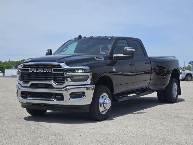 2026 RAM Ram 3500 RAM 3500 TRADESMAN CREW CAB 4X4 8 BOX