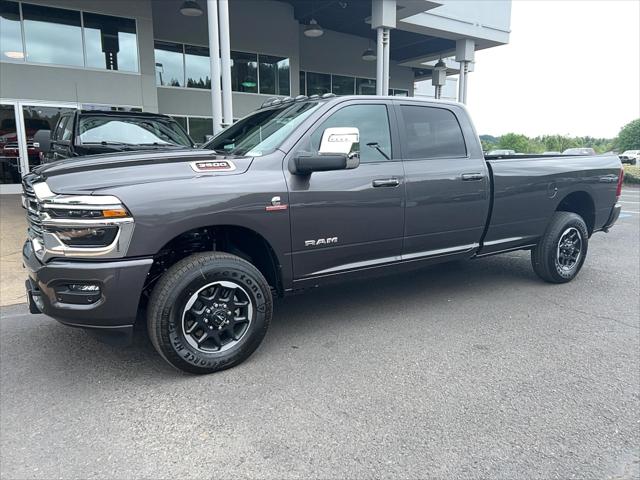2026 RAM Ram 3500 RAM 3500 LARAMIE CREW CAB 4X4 8 BOX