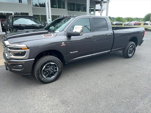 2026 RAM Ram 3500 RAM 3500 LARAMIE CREW CAB 4X4 8 BOX