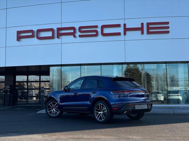 2026 Porsche Macan Base