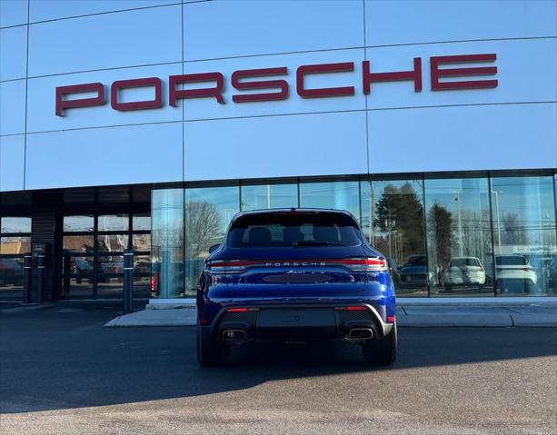2026 Porsche Macan Base