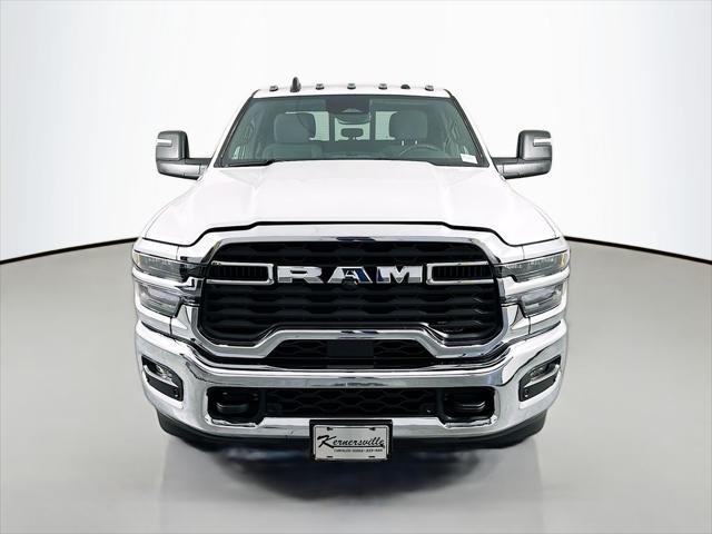 2026 RAM Ram 3500 RAM 3500 TRADESMAN CREW CAB 4X4 8 BOX