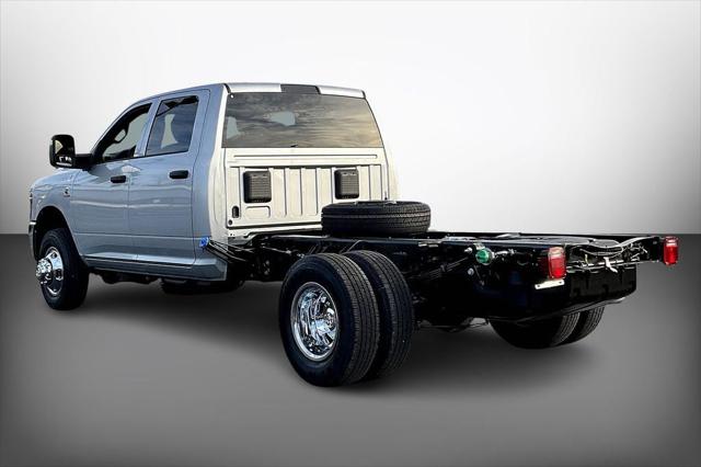 2026 RAM Ram 3500 Chassis Cab RAM 3500 TRADESMAN CREW CAB CHASSIS 4X4 60 CA
