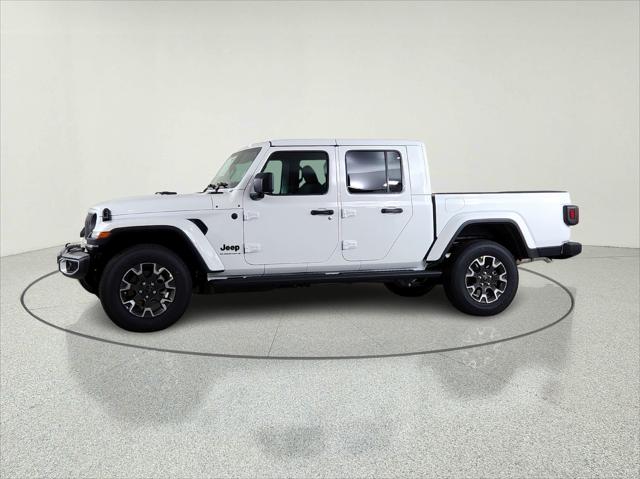 2026 Jeep Gladiator GLADIATOR SAHARA 4X4