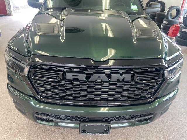 2026 RAM Ram 1500 RAM 1500 EXPRESS CREW CAB 4X4 57 BOX