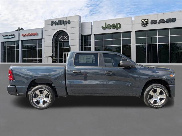 2026 RAM Ram 1500 RAM 1500 EXPRESS CREW CAB 4X2 57 BOX