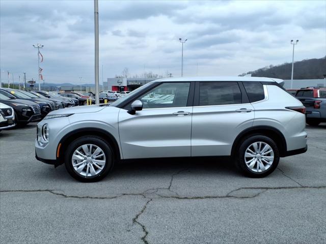 2026 Mitsubishi Outlander ES