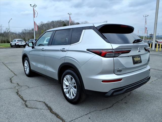 2026 Mitsubishi Outlander ES