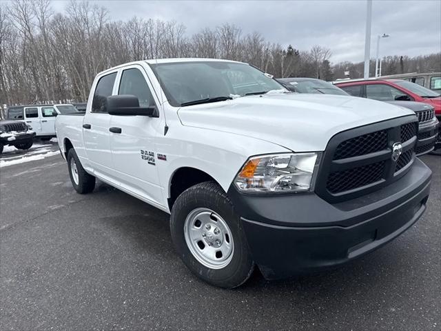2024 RAM 1500 Classic Tradesman Crew Cab 4x4 64 Box