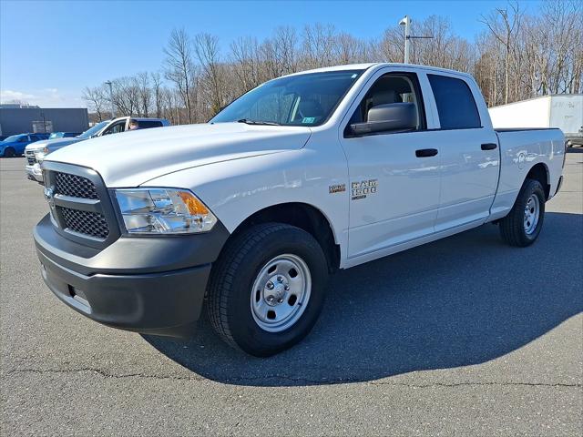 2024 RAM 1500 Classic Tradesman Crew Cab 4x4 64 Box