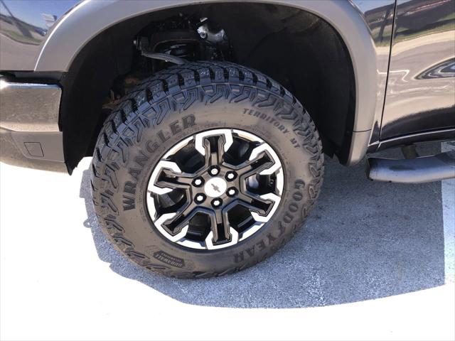 2022 Chevrolet Silverado 1500 4WD Crew Cab Short Bed ZR2