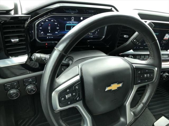 2022 Chevrolet Silverado 1500 4WD Crew Cab Standard Bed LT