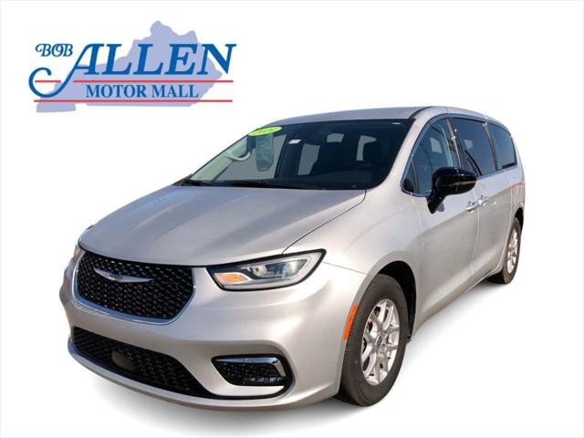 2024 Chrysler Pacifica Touring L for sale in Danville, KY