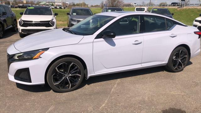 2025 Nissan Altima SR AWD