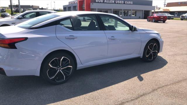 2025 Nissan Altima SR AWD