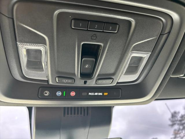 2025 GMC Sierra 1500 4WD Crew Cab Short Box AT4