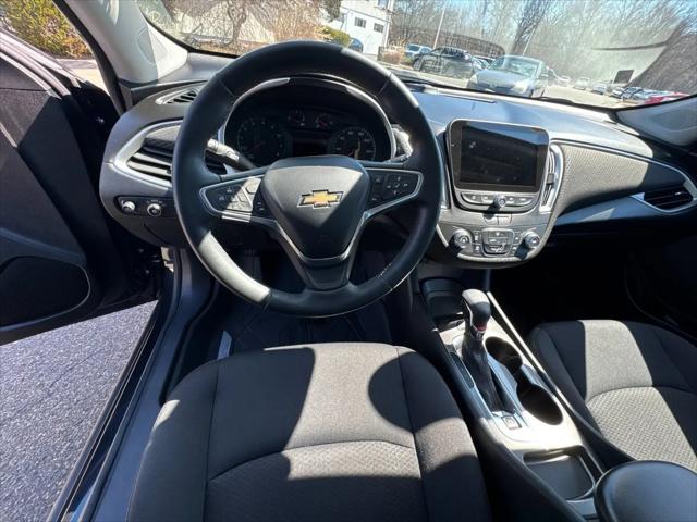 2023 Chevrolet Malibu FWD RS
