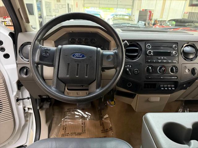 2009 Ford F-350 XL