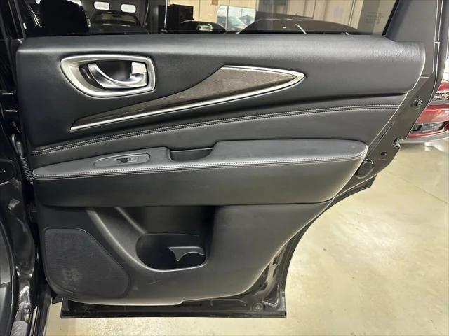 2019 INFINITI QX60 LUXE