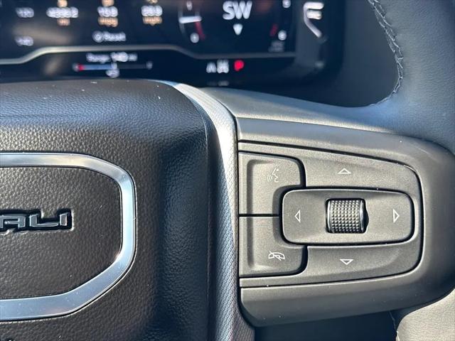2024 GMC Yukon 4WD Denali