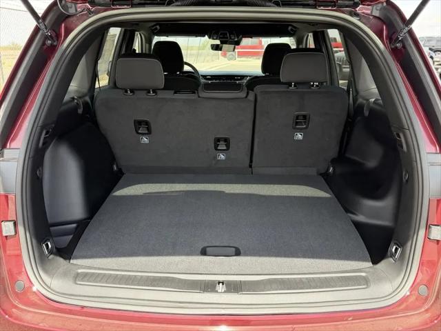 2026 Jeep Grand Cherokee Laredo 4x4