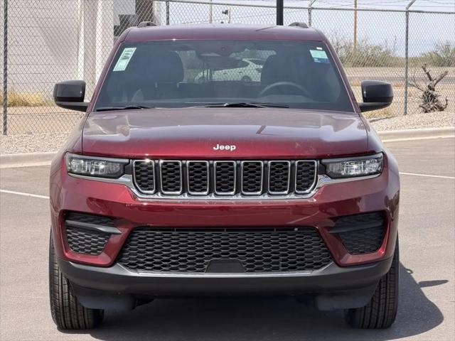2026 Jeep Grand Cherokee Laredo 4x4