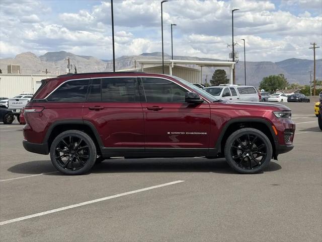 2026 Jeep Grand Cherokee Laredo 4x4